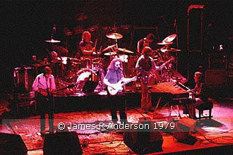 Jerry Sings, I'm at the edge of the Balcony